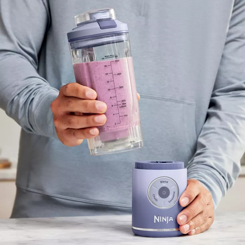 Draagbare blender Ninja BC251EULD — 0,57 l-beker, accu 11,1 V, roestvrijstalen mes, lavendelkleurig/transparant