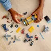 LEGO set Marvel Escape from the Ten Rings 76176 met minifiguren en voertuigen
