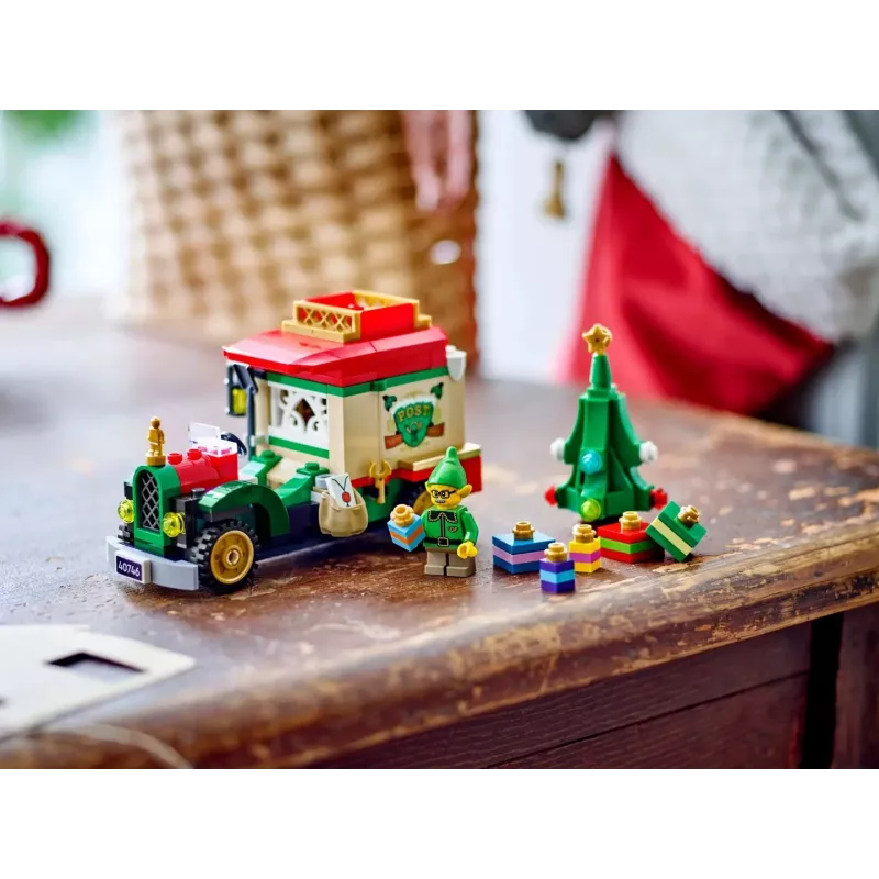LEGO 40746 De bezorgwagen van de kerstman