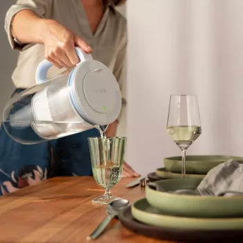 Waterfilterkan BRITA Glas Kan ONE met 2 x MAXTRA+ PRO cartridges (model 126032)