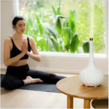 Aroma-diffuser HoMedics ARM-508WT met 7-kleuren-LED-licht en 4 timerinstellingen