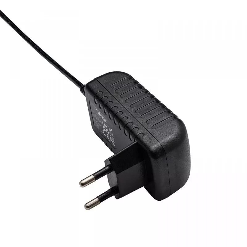 Akyga AK-TB-09 universele voeding, 12 V, 0,5 A, 6 W, 5,5 x 2,1 mm, 1,4 m