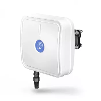 Richtantenne QuWireless QuMax — gerichte PoE/LAN-antenne 0,694–2,7 GHz, tot 6 dBi, wit