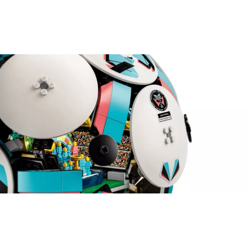 LEGO EDITIONS 43019 Voetbal