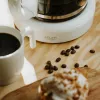 Adler AD 4383w filterkoffiezetapparaat voor gemalen koffie 1,5 L wit
