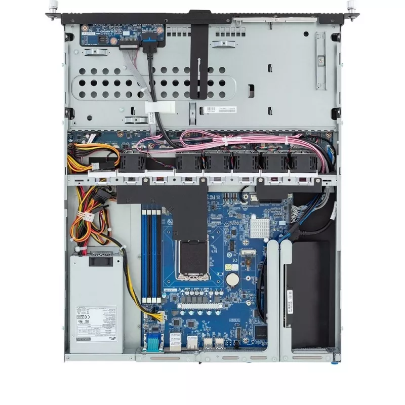 Rack-Server GIGABYTE R123-X00-AA01 1U — Single-socket Intel Xeon Scalable platform, LGA 1700, DDR5, 4 DIMM, 2,5-inch bays x4, 400 W voeding (80 PLUS Gold)
