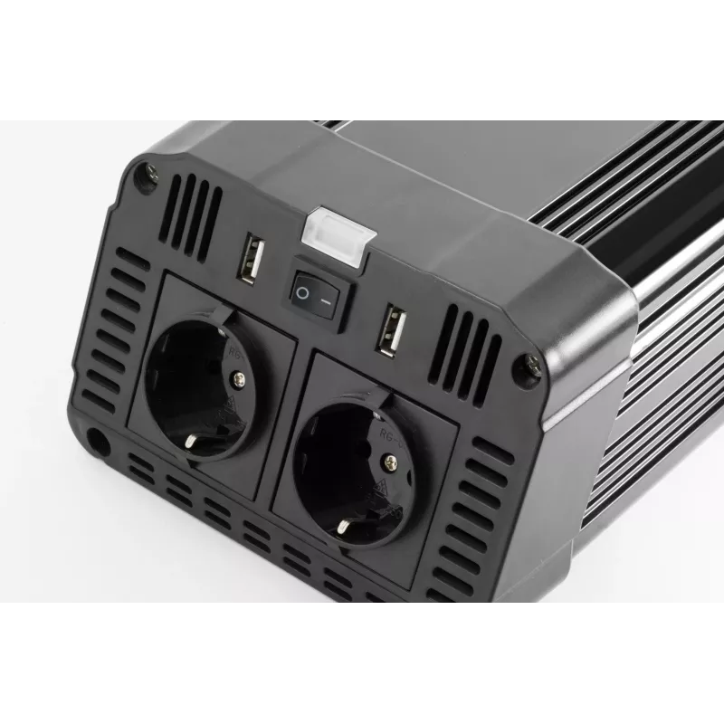 Technaxx TE16 spanningsomvormer 1200W