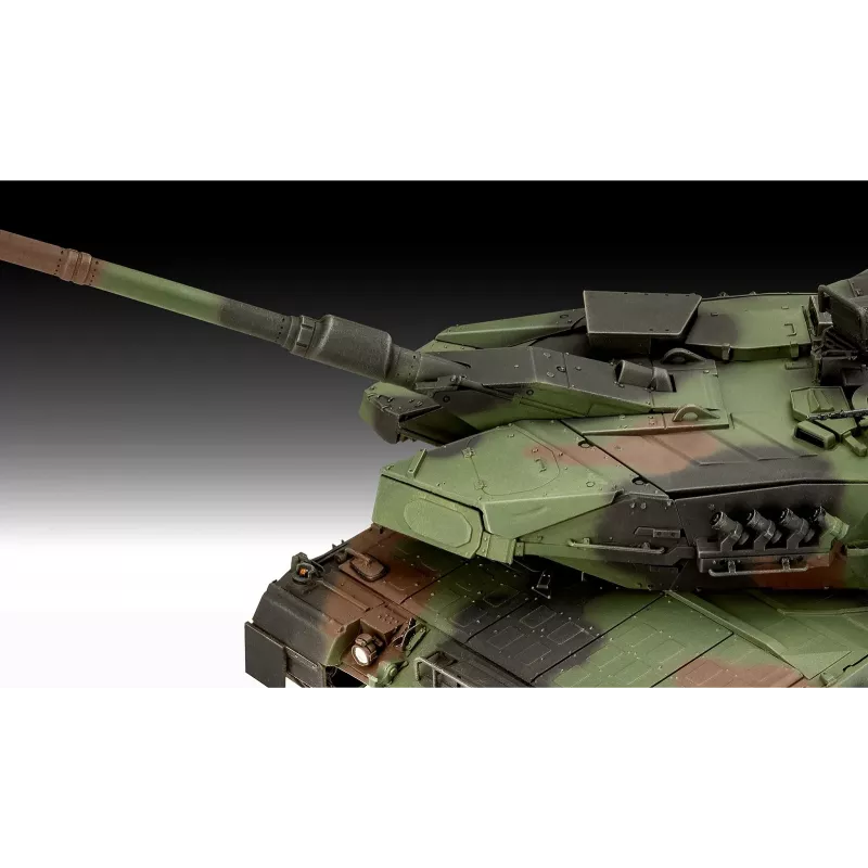 Kunststof model REVELL Leopard 2A7A1 militaire tankbouwpakket (schaal niet aangegeven)