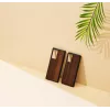 Smartphonehoes man and wood Galaxy Note 20 zwart koala