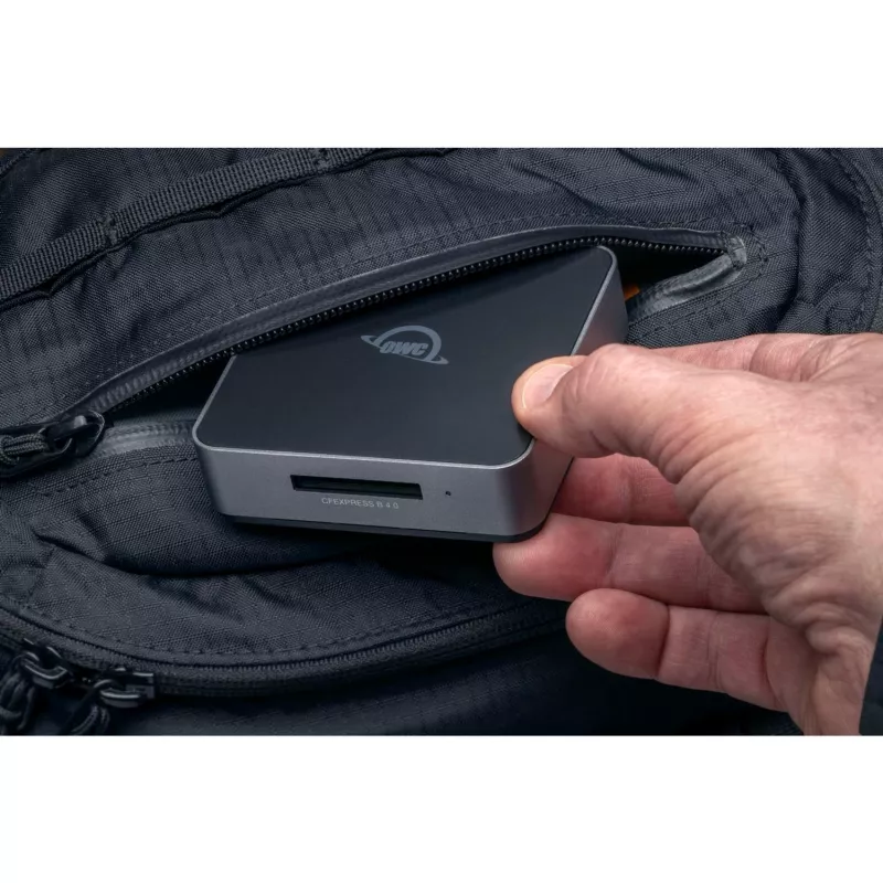 OWC Atlas OWCTCCFXB4RDR USB4 CFexpress Type B 4.0 kaartlezer/-schrijver, CFexpress A-naar-B-adapter inbegrepen, aluminium