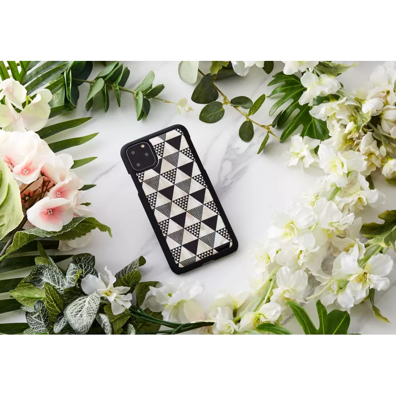 Smartphonehoesje iKins voor iPhone 11 Pro Max, zwart piramidedesign, beschermende hardcase