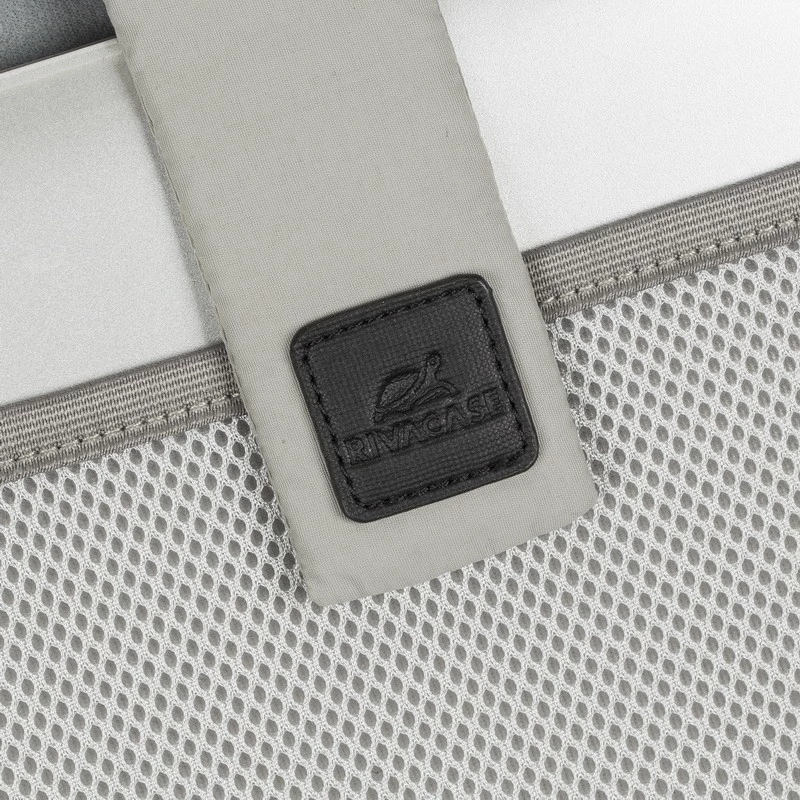 Riva NB Case Lantau 13.3 zwart 8823