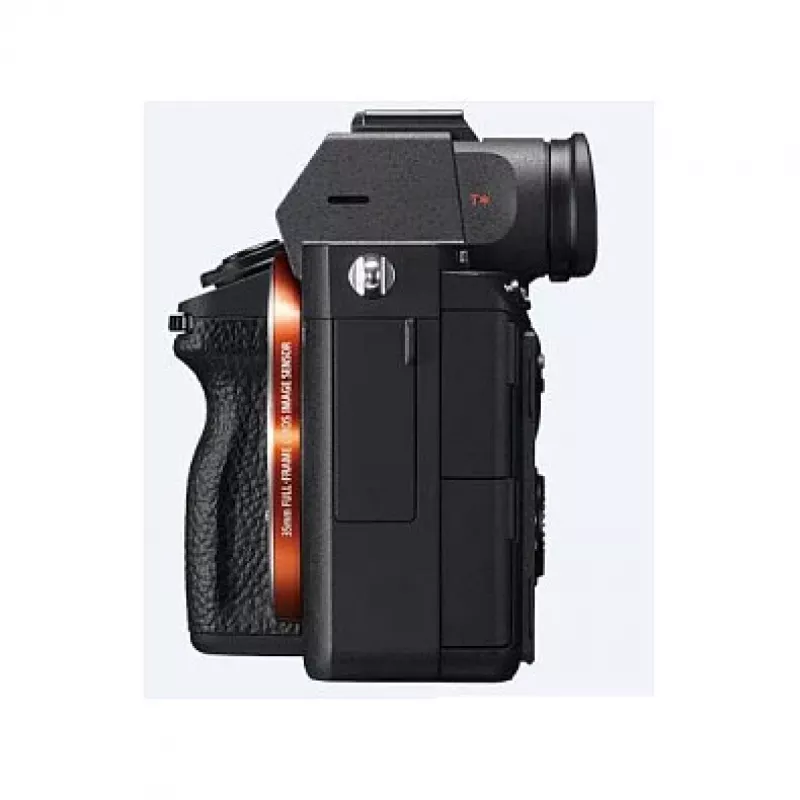 Sony α 7 III + 28–70 mm MILC 24,2 MP CMOS 6000 x 4000 Pixel Zwart