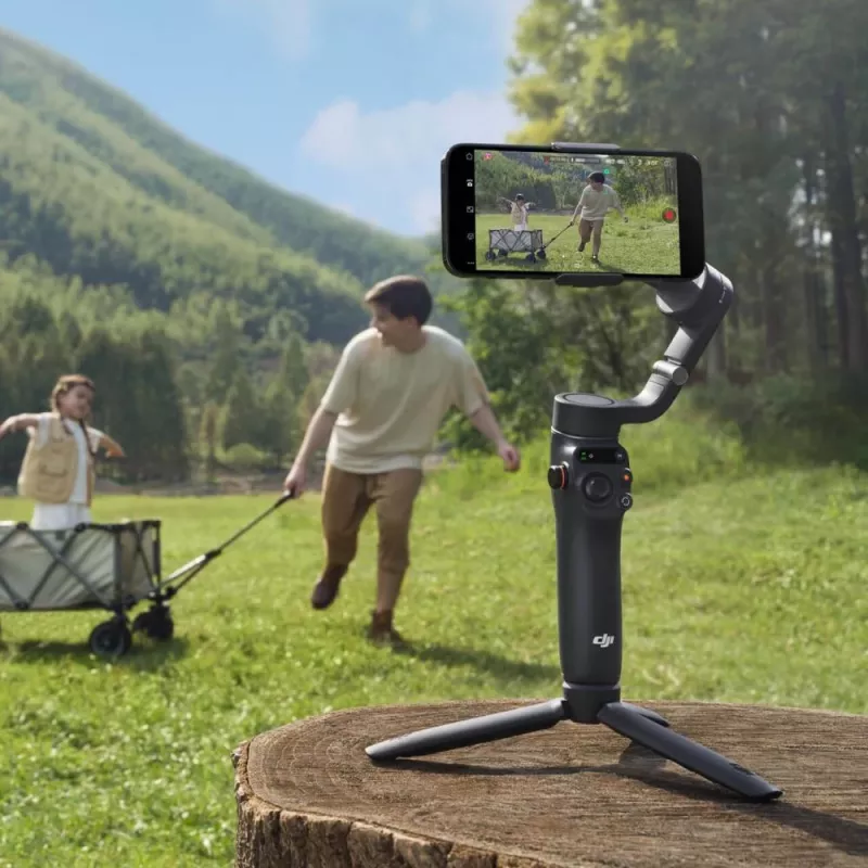 DJI Osmo Mobile 6 gemotoriseerde handheld camerastabilisator, zwart