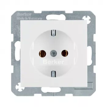 Stopcontact type F Berker 47438989, wit, duroplast behuizing, 250V 16A, IP20, diepte 32mm