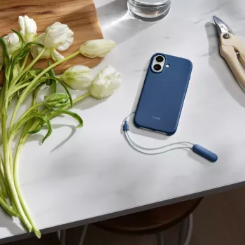 Kickstand-hoes voor iPhone 17 van Apple Beats — MagSafe, camerabediening, polycarbonaat/microvezel, blauw, geschikt voor 6,3 inch