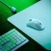 Gaming-muis en muismat bundel Razer Viper V3 Pro + Gigantus M — wit