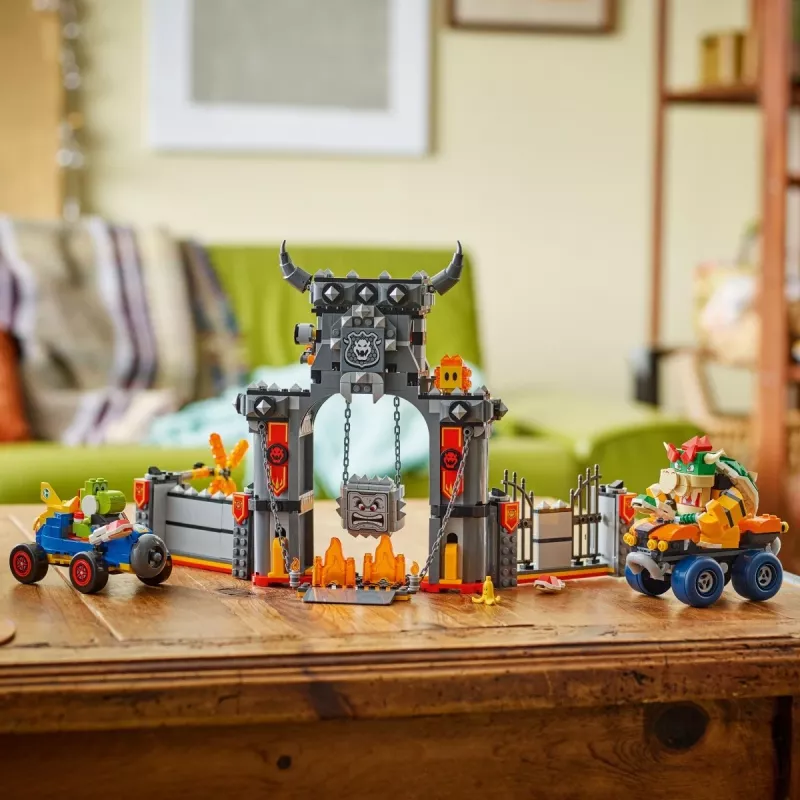 Constructiespeelgoed LEGO-set 72039 Super Mario Bowsers fort met Mario Kart, interactieve speelset