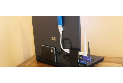 USB-hub vs. dockingstation: welke oplossing heeft uw setup echt nodig?