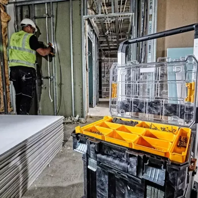 DeWALT DWST82968-1 TSTAK organizer, waterdicht en stofbestendig, 400×332×119 mm, zwart/oranje