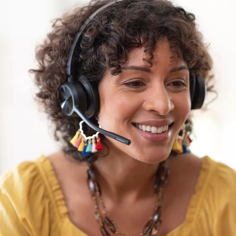 HP Poly Voyager 4320 USB-A headset +BT700 dongle