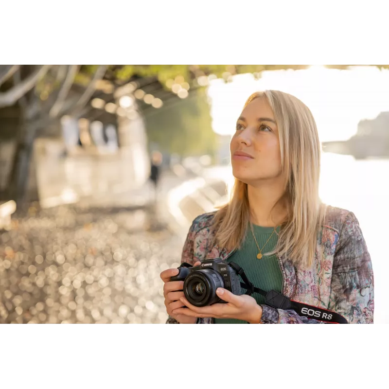 Canon EOS R8, 24,2 MP, 6000 x 4000 pixel, CMOS, 4K Ultra HD, touchscreen, zwart