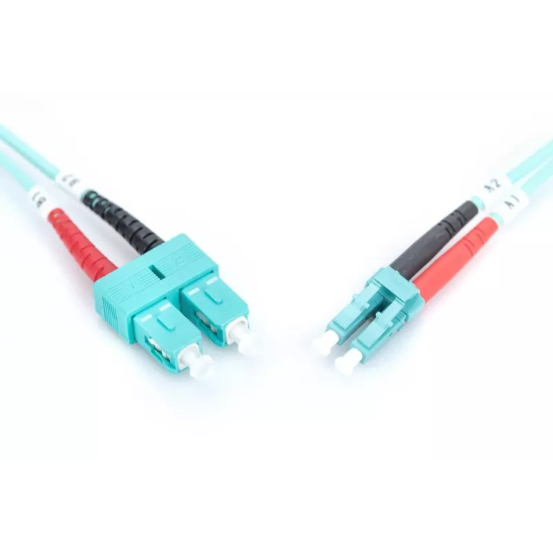 DIGITUS glasvezel-patchkabel, LC naar SC multimode 50/125 µ, duplex lengte 2 m klasse OM3
