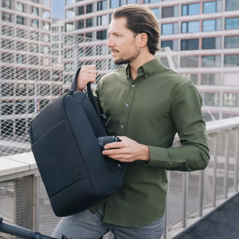 DICOTA Eco Motion - 13 - 15,6 inch notebook-rugzak - zwart / 600d Rpet polyester