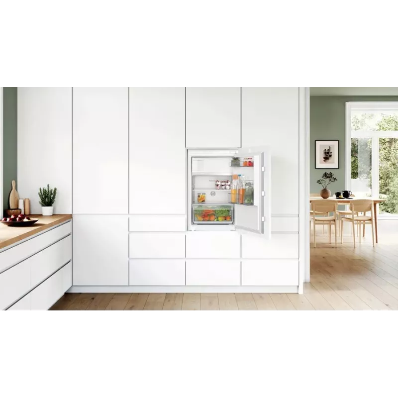 Bosch Serie 2 KIL22NSE0 koel-vriescombinatie inbouw 119 L wit
