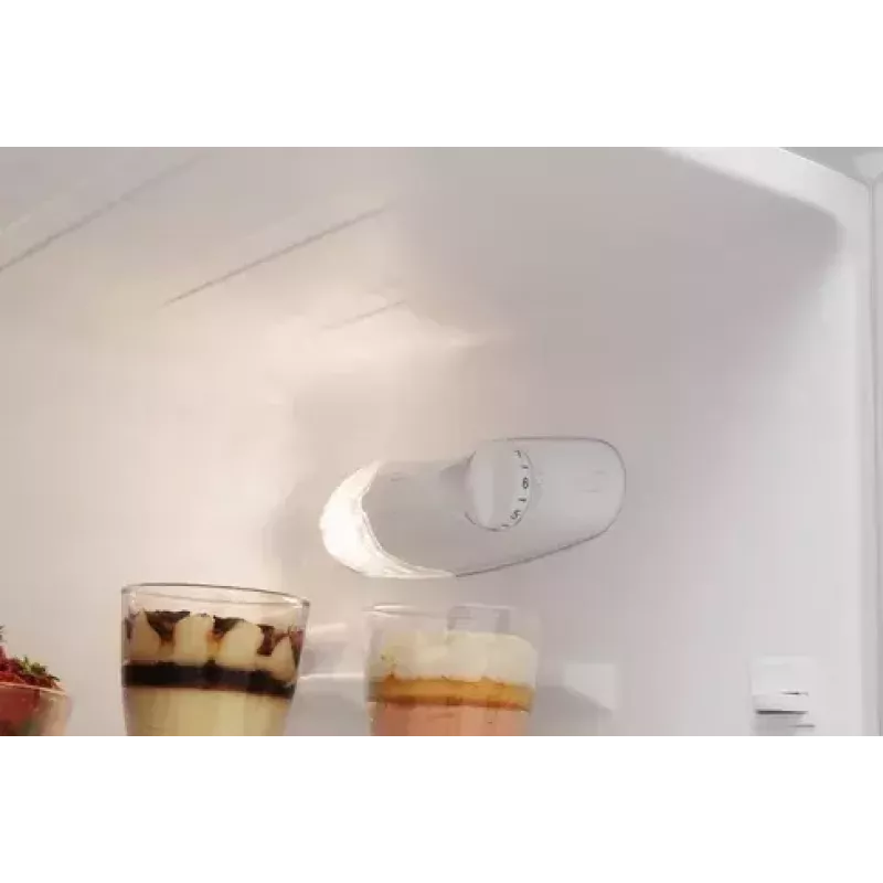 Amica FK200.4(E) vrijstaande koel-vriescombinatie, vriezer onderin, koelkast 109 l + vriezer 48 l, energieklasse E, wit