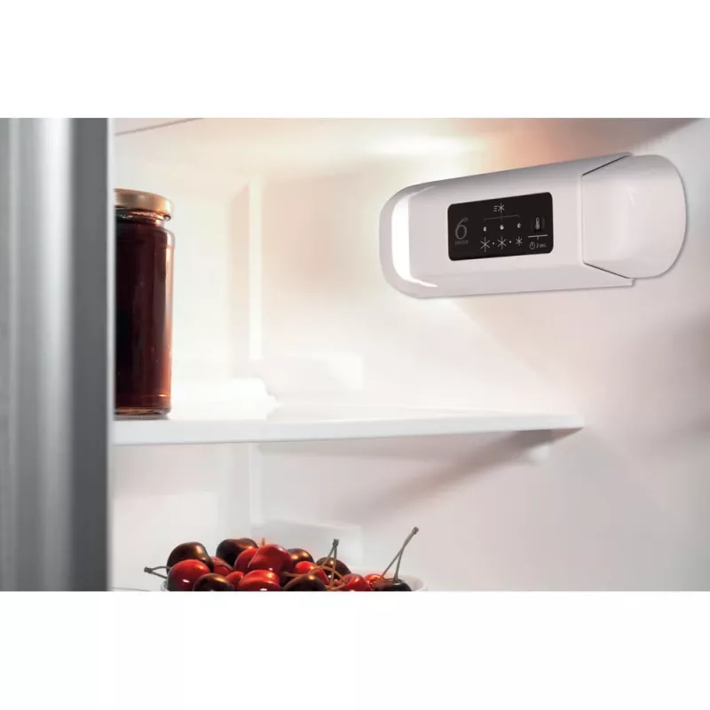 Whirlpool WBUL021 koelkast inbouw 144 L wit