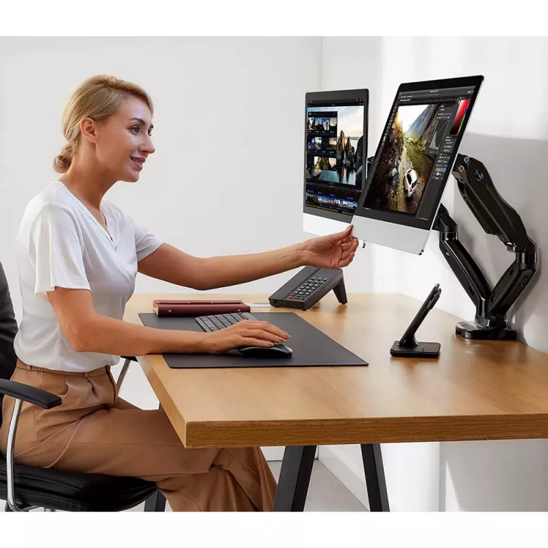 Techly ICA-LCD 462B monitorarm voor op het bureau, gasveer, 17-32 inch (43,2-81,3 cm), 9 kg, VESA 75x75/100x100, zwart