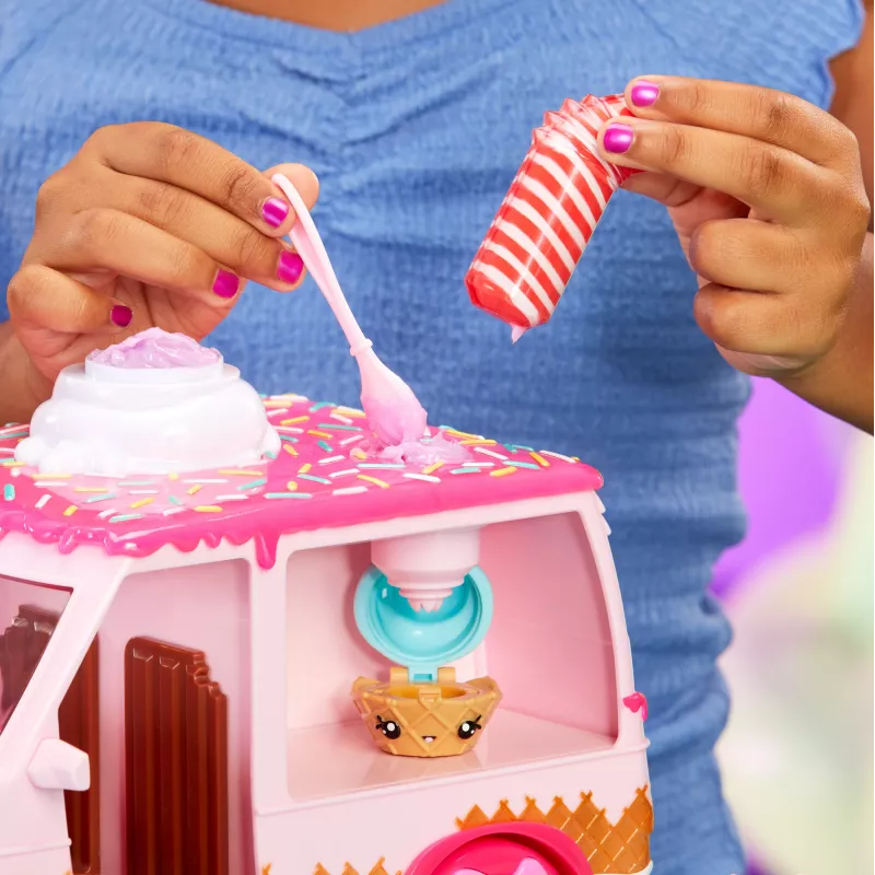 MGA Entertainment Yummiland lipgloss truck poppetje