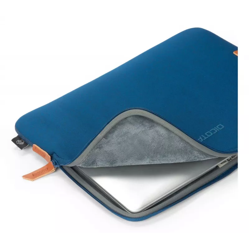 DICOTA Skin Urban- 16in MacBook sleeve - Navy Blue / gerecycled polyester neopreenweefsel