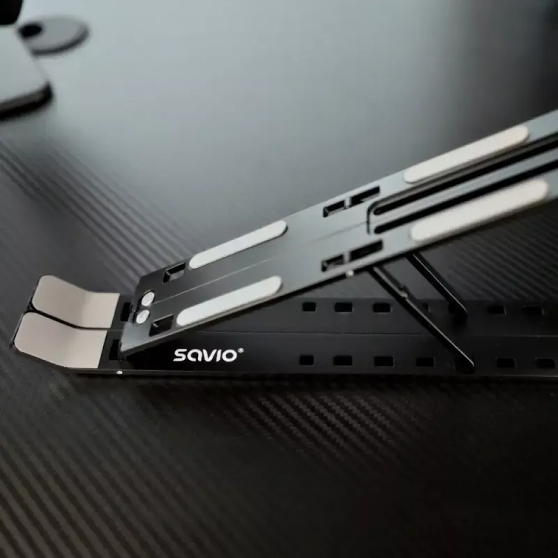 Laptopstandaard SAVIO PB-05 in hoogte verstelbaar draagbaar — SAVIO PB-05