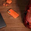 APPLE Beats iPhone 17 – robuust hoesje met MagSafe en camerabediening – Sierra Orange
