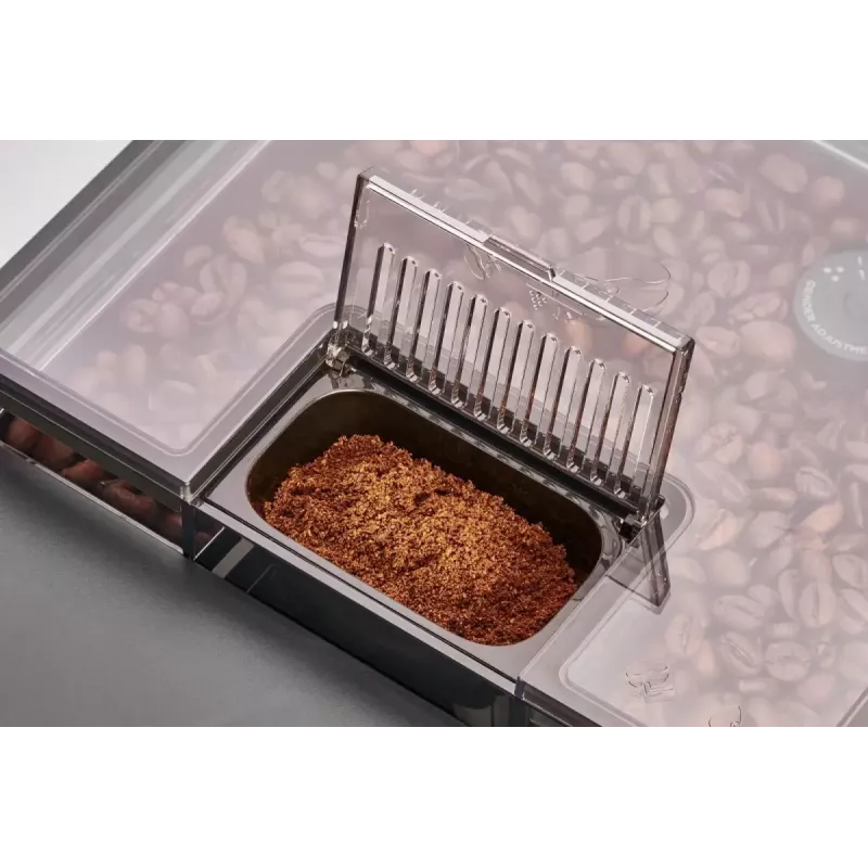 Amica Elegance CM 7011 espressomachine, stalen molen, geïntegreerd melkopschuimsysteem
