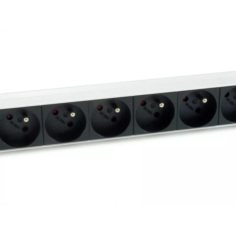 Equip 333313 stroomverdeeleenheid (PDU) 8 AC-uitgangen 1HE zwart, zilver