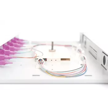 DIGITUS glasvezel-lasdoos SC OM4 1U 6xSC-DX cas. pigtails koppelingen