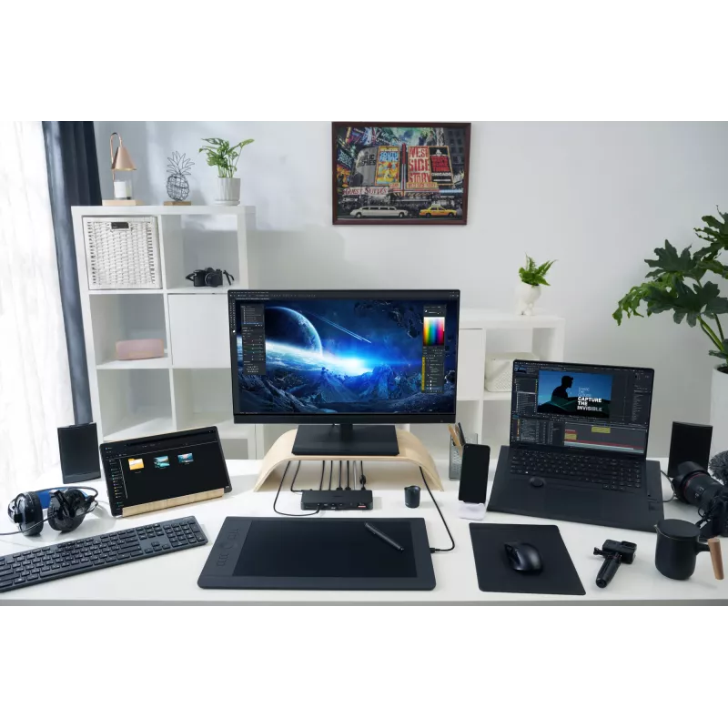Dockingstation ASUS DC500 Thunderbolt 4 Triple 4K, 150W PD, 3 displays, 2x HDMI 2.1, 2x USB-A, 2x USB2.0, RJ-45, MicroSD