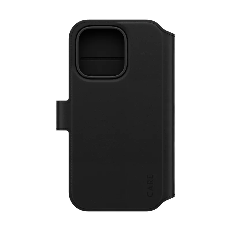 PanzerGlass CARE™ by ® Tango 2-in-1 wallet case met MagSafe iPhone 16 Pro