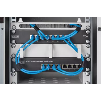 DIGITUS 8-poorts Gigabit Ethernet-switch 10 inch 8x10/100/1000Mbps RJ45