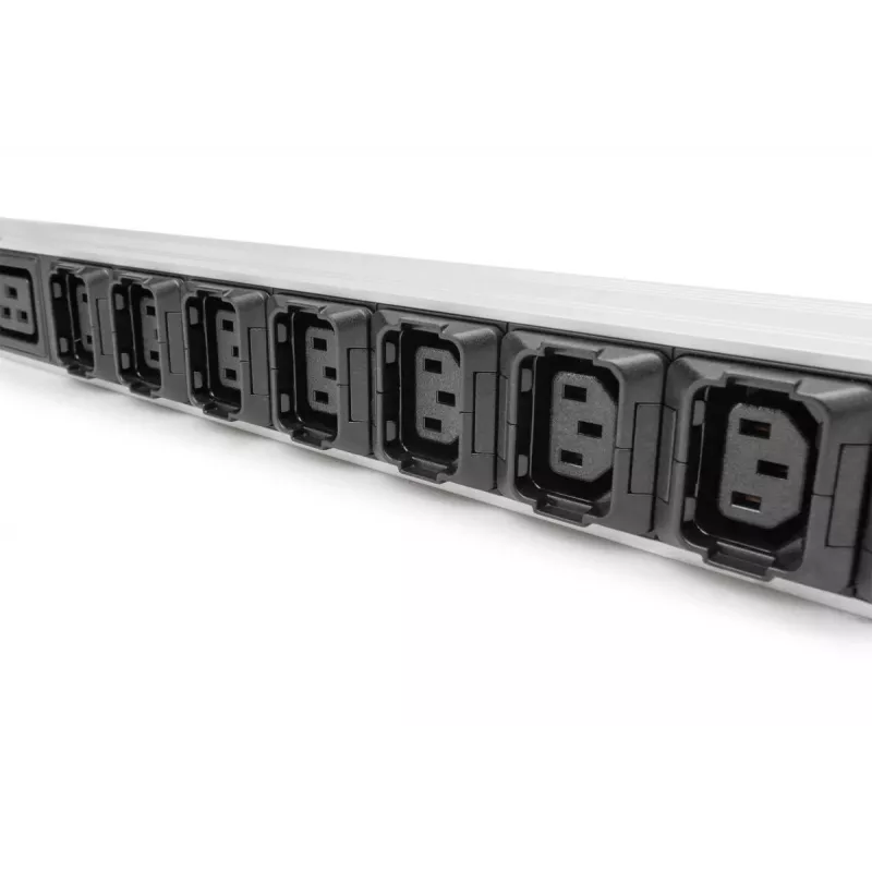 DIGITUS IT BASIC PDU. 3PH. 16A. 24 x C13. 3 x C19 Verticaal. 3m kabel. IEC309 3Ph-16A stekker