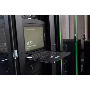 DIGITUS gemodulariseerde 43,2 cm (17 inch) TFT-console met 8-poorts KVM RAL 9005 zwart - Qwertzu Duits