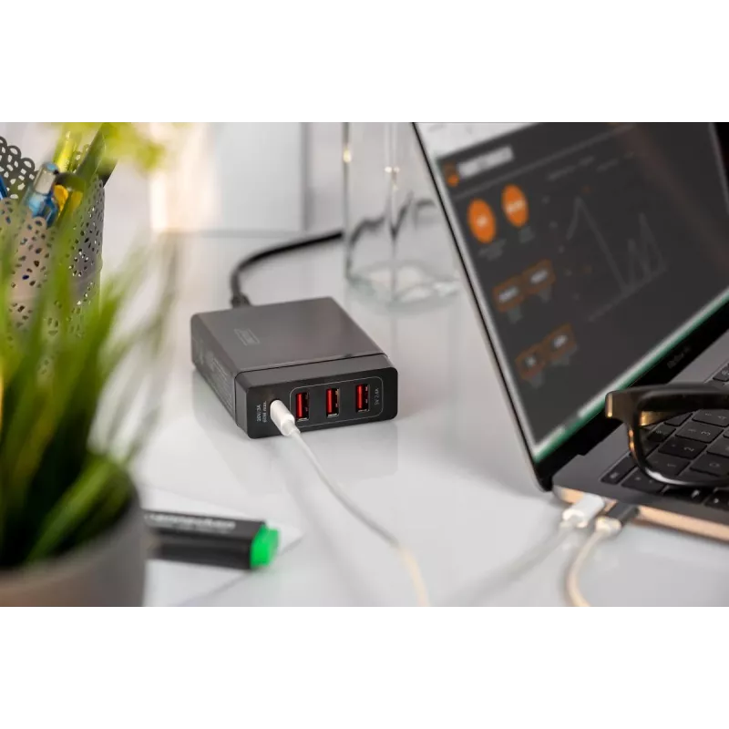 DIGITUS 4-poorts USB-oplader, 72 W 1x USB-C (PD) 5,9,15,20 V/3 A, 3x USB-A 5 V/2,4 A, zwart