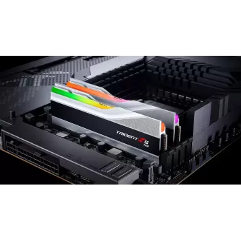 DIMM 32 GB DDR5-6400 (2x 16 GB) dual-kit, werkgeheugen zilver, F5-6400J3239G16GX2-TZ5RS, Trident Z5 RGB, INTEL XMP