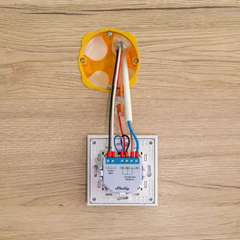 Dimmer Shelly Plus 0-10V inbouw blauw-grijs draadloze bediening 110-240V
