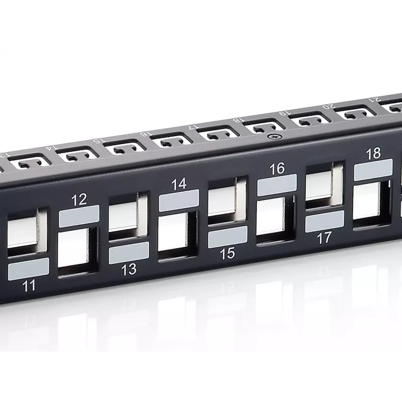 Equip 24-poorts Keystone Cat.6A afgeschermd patchpanel, zwart
