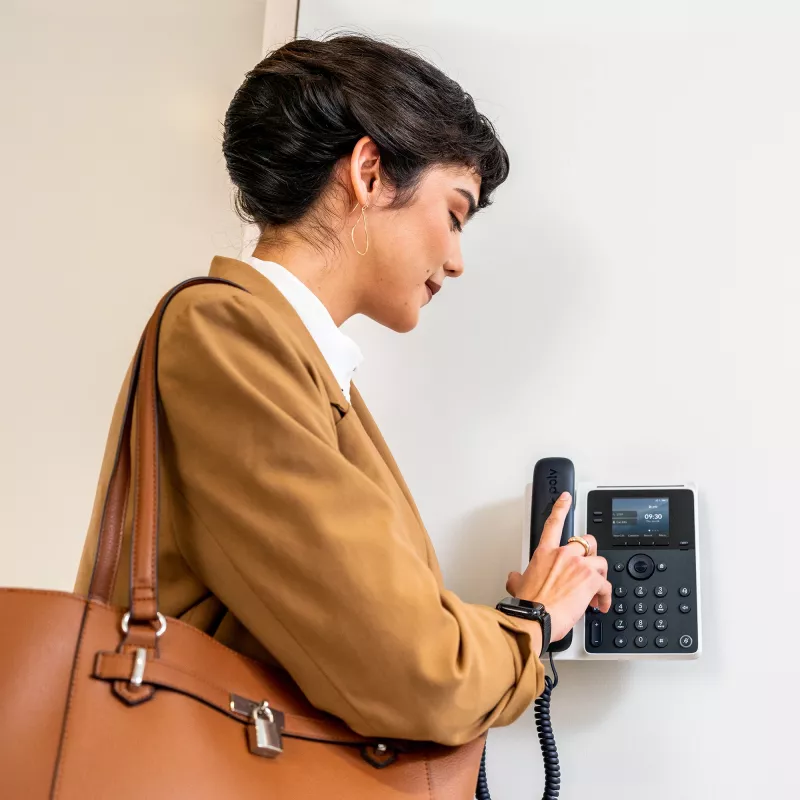 HP Poly Edge E100 IP-telefoon en PoE-geschikt, IPS, 320 x 240 pixels, 4:3, HTTPS, ENERGY STAR, EAC, RoHS, Federal Communications Commission (FCC), CE