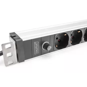 DIGITUS 1U aluminium PDU, 8x Italiaanse uitgangen, voorzekering-10A-stekker, 250VAC